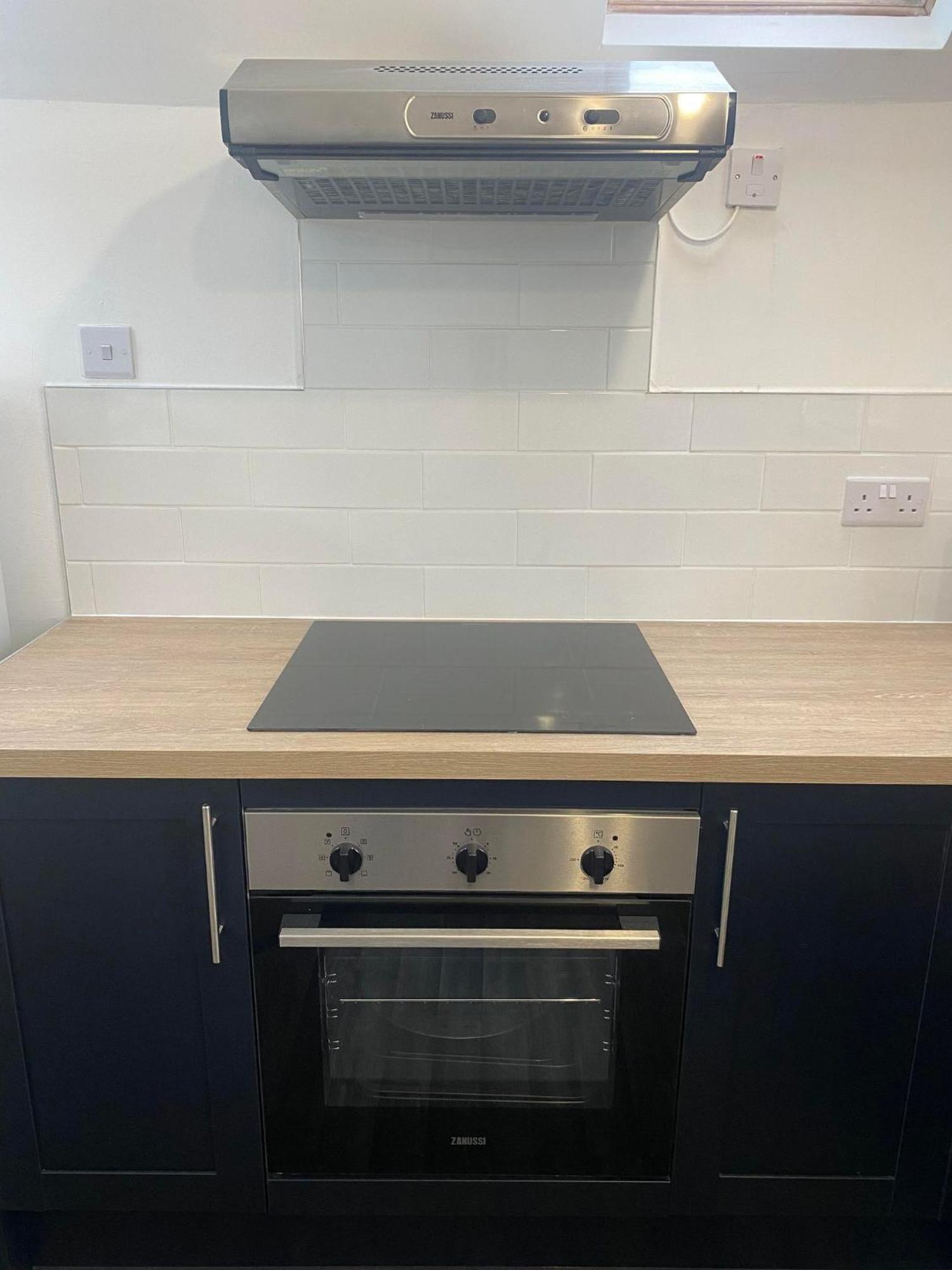 Apartment The Penthouse At Percy House Pet Friendly 2 Bedroom In Sleeps 4 People Located In The Town Centre Porthcawl