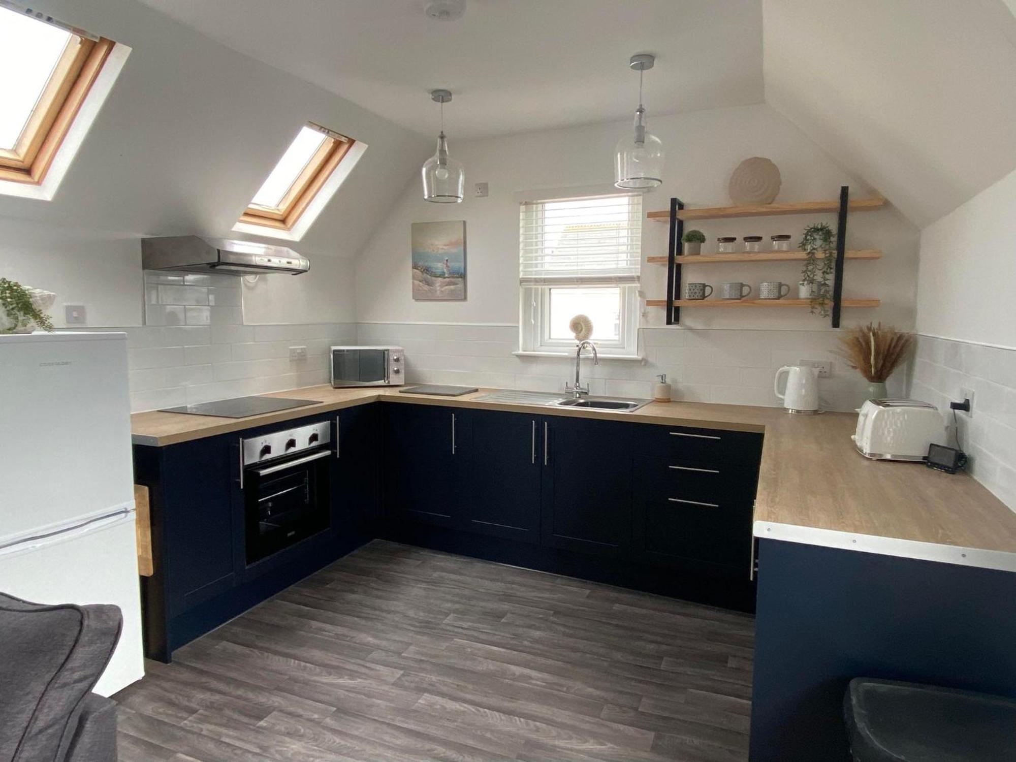 The Penthouse At Percy House Pet Friendly 2 Bedroom In Sleeps 4 People Located In The Town Centre Apartment Porthcawl