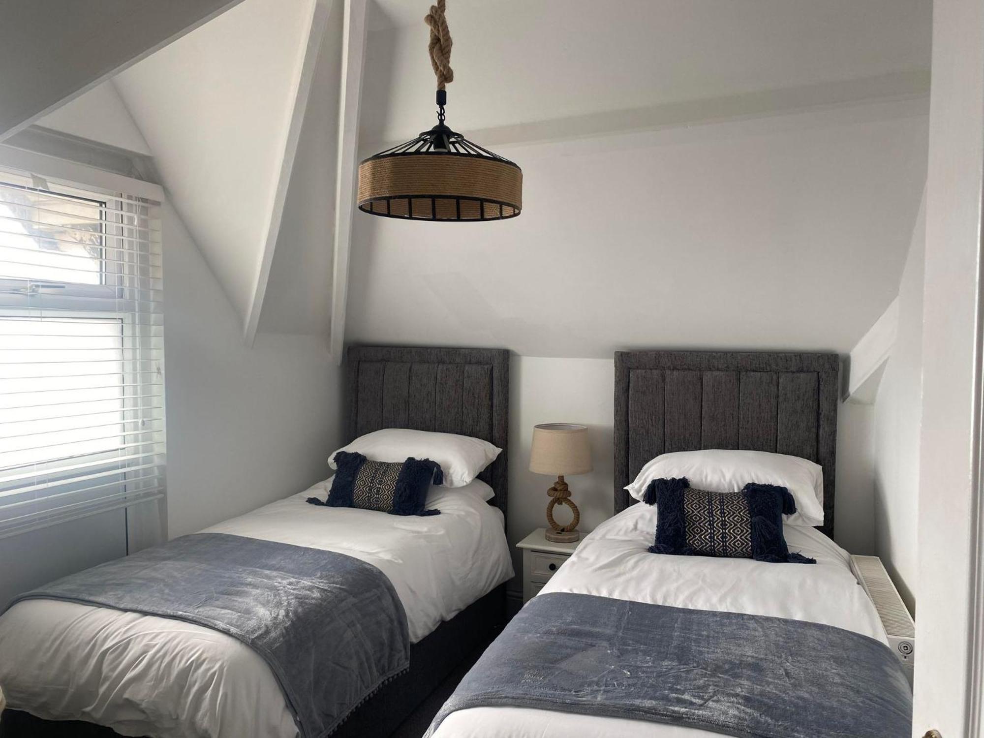 The Penthouse At Percy House Pet Friendly 2 Bedroom In Sleeps 4 People Located In The Town Centre *