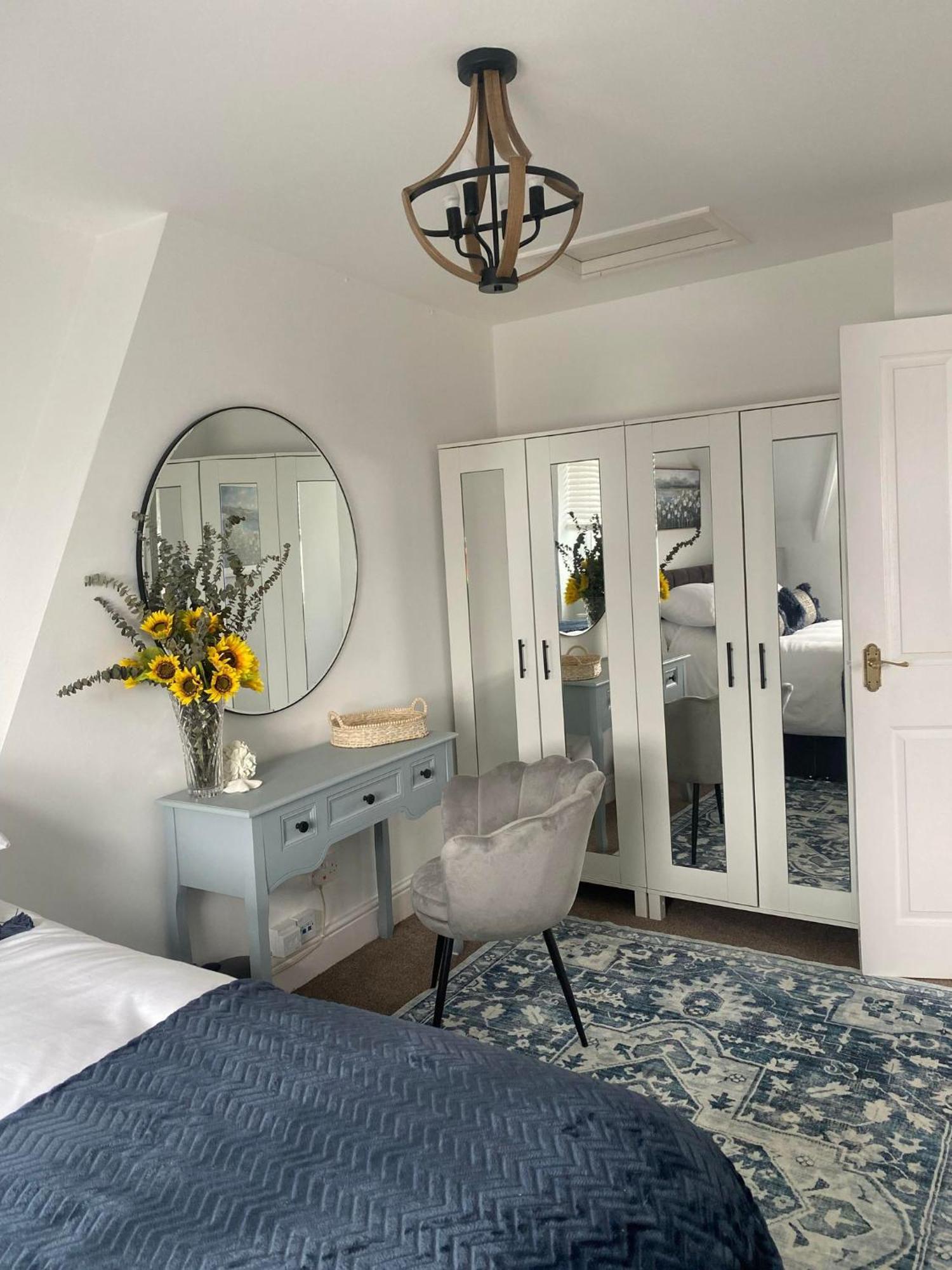 The Penthouse At Percy House Pet Friendly 2 Bedroom In Sleeps 4 People Located In The Town Centre Apartment