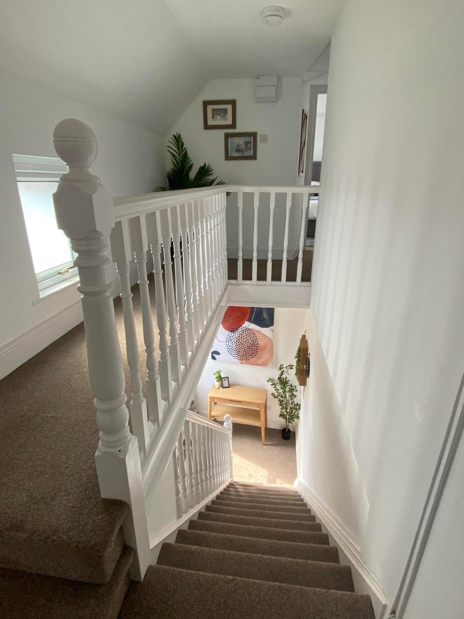 The Penthouse At Percy House Pet Friendly 2 Bedroom In Sleeps 4 People Located In The Town Centre Apartment Porthcawl